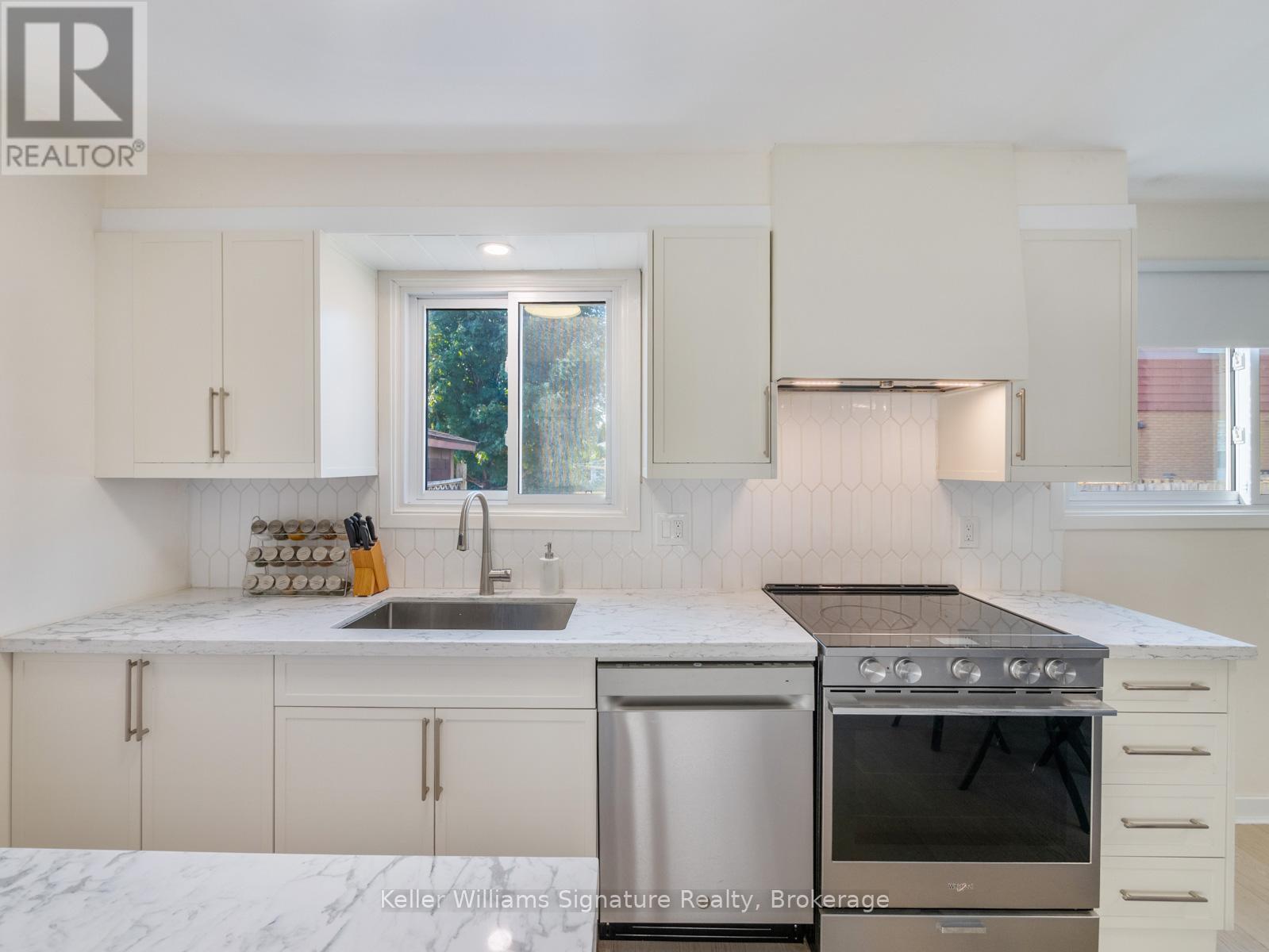 Photo 6 of 153 Dudhope Avenue, Cambridge ON