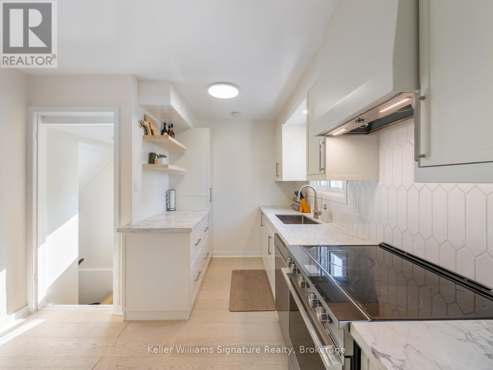 Photo 26 of 153 Dudhope Avenue, Cambridge ON