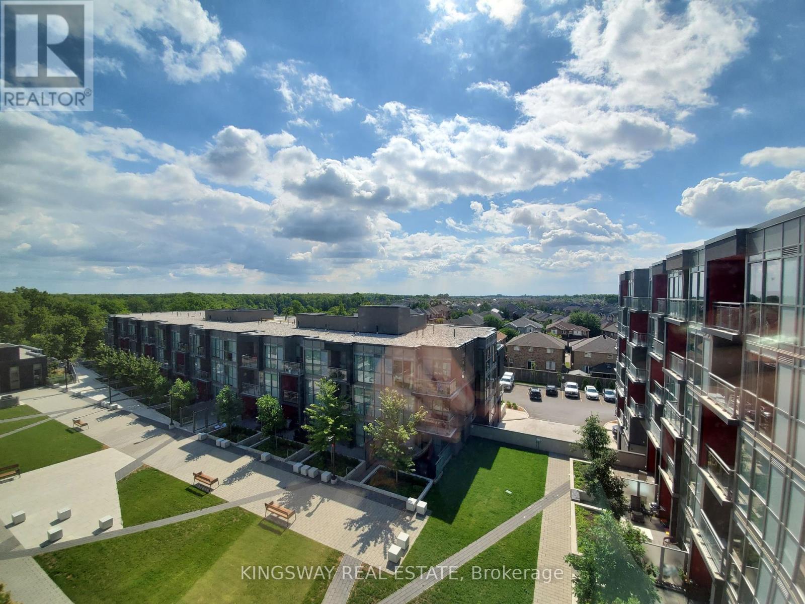 Photo 3 of A 605 5230 Dundas Street, Burlington ON