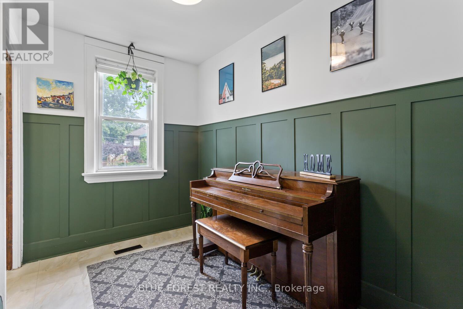 Photo 18 of 7 Balmoral Avenue, London East ON