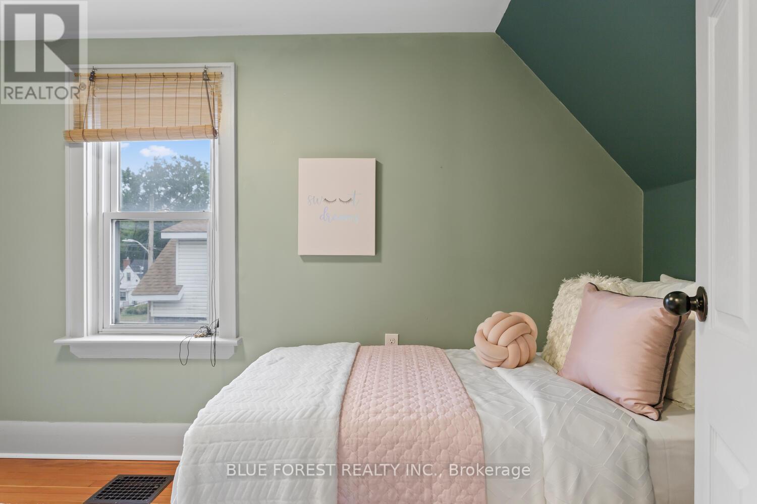 Photo 41 of 7 Balmoral Avenue, London East ON