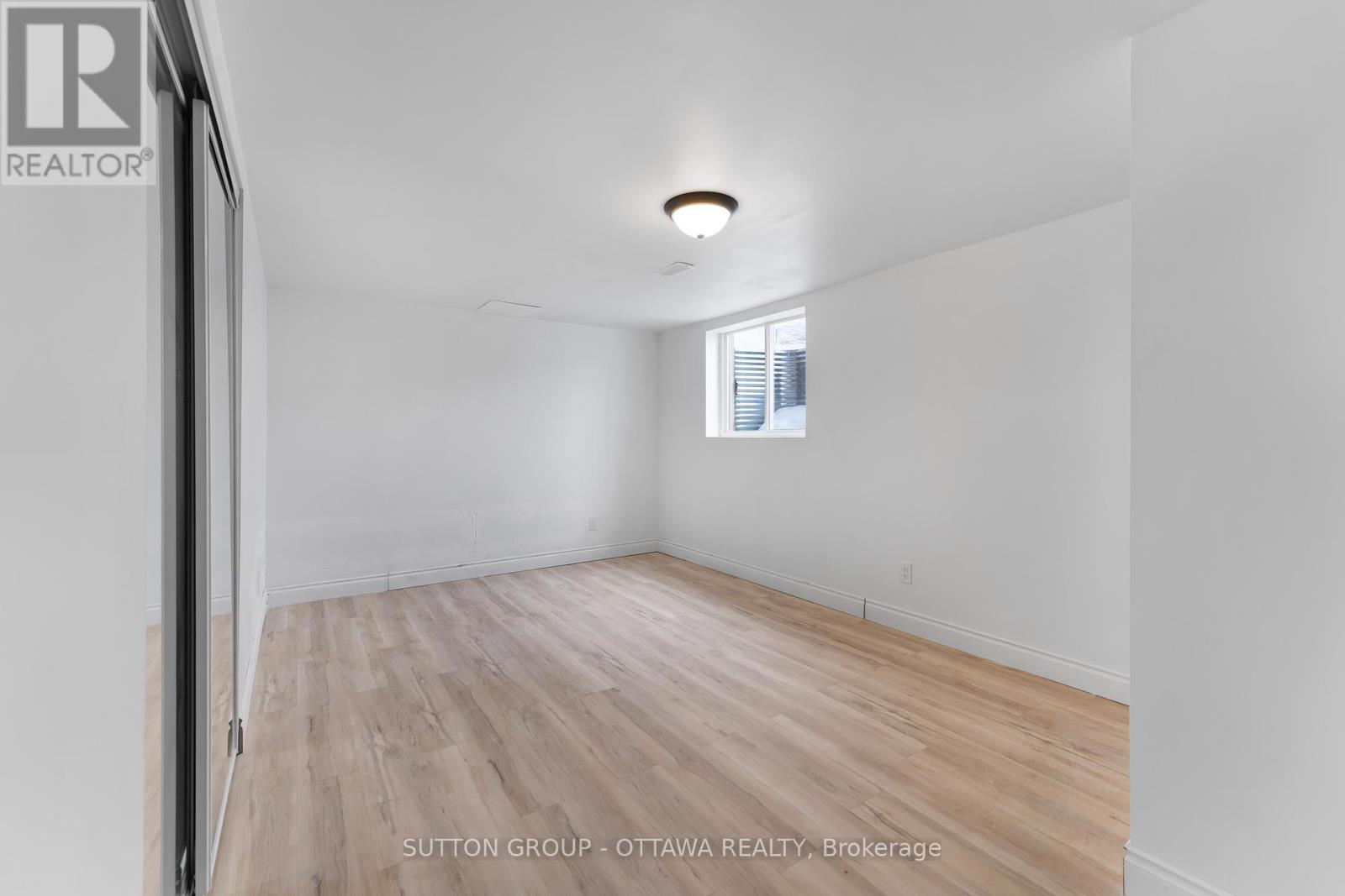 Photo 1 of 20 Dundegan Drive, Ottawa ON