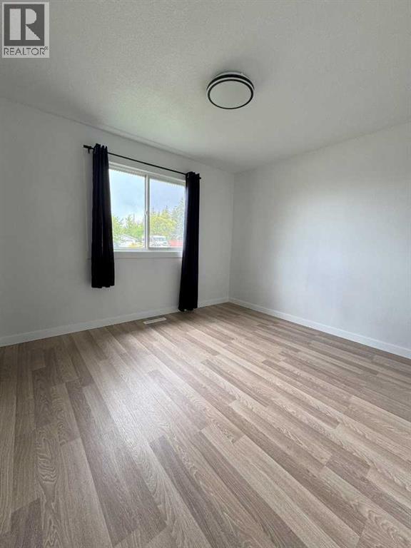 Photo 16 of 9513 108 Avenue, Grande Prairie AB