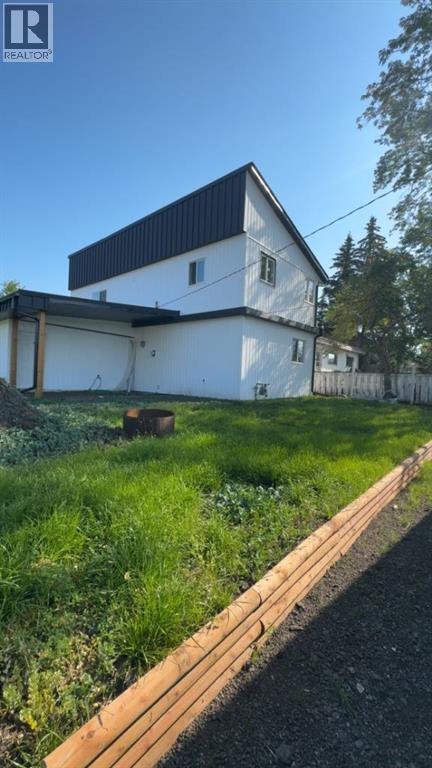 Photo 9 of 9513 108 Avenue, Grande Prairie AB