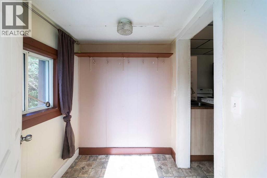 Photo 9 of 4928 51 Street, Hardisty AB