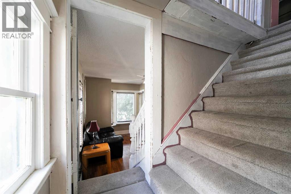Photo 21 of 4928 51 Street, Hardisty AB