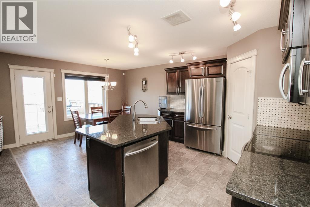 Photo 6 of 6 Almond Crescent, Blackfalds AB