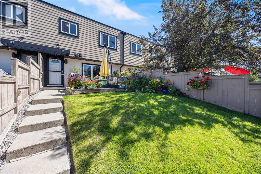 Single Family House for Sale in    Street SW Glenbrook Calgary 