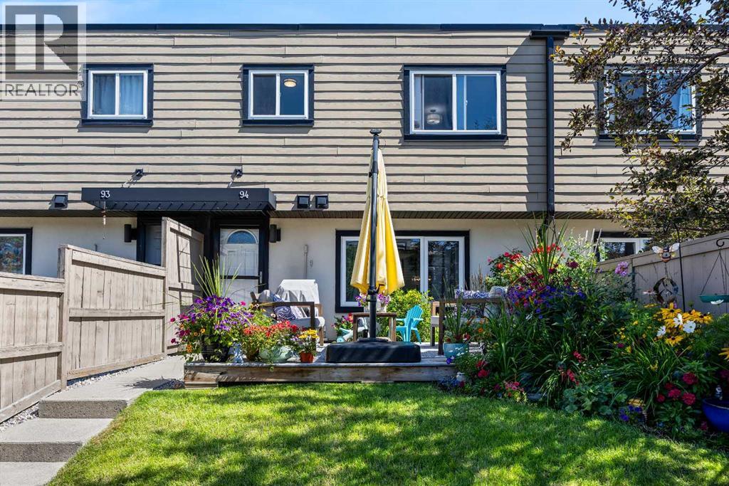 Single Family House for Sale in    Street SW Glenbrook Calgary 