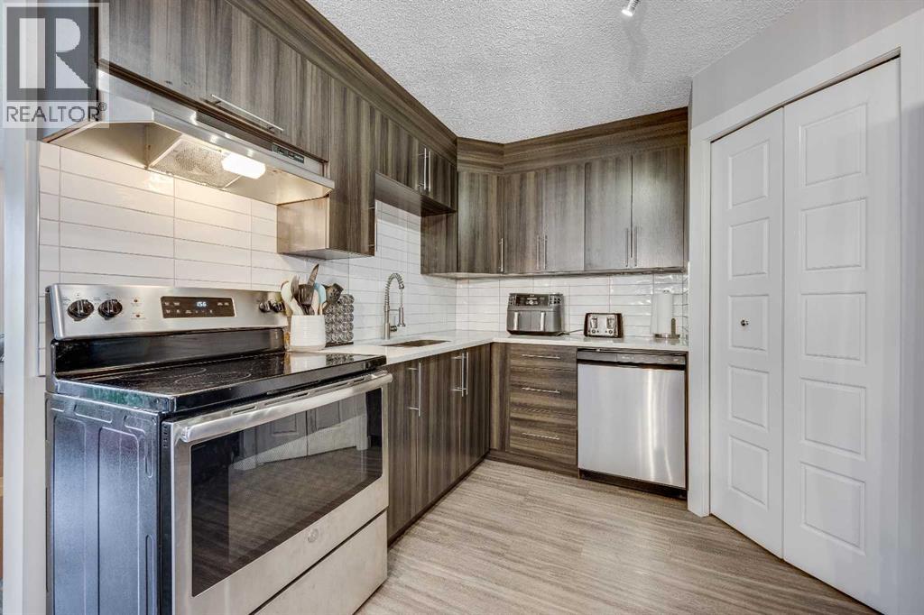 Single Family House for Sale in    Street SW Glenbrook Calgary 