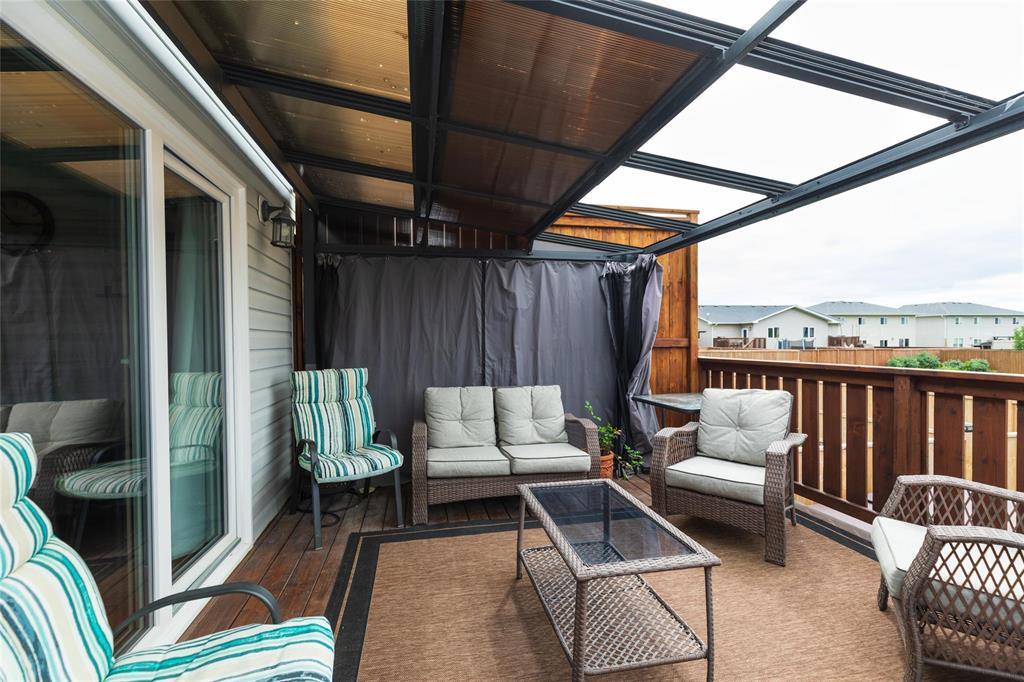 Photo 30 of 54 Parkhill Crescent, Steinbach MB