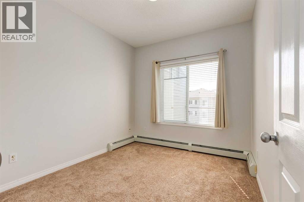 Single Family House for Sale in   Rocky Vista Park NW Rocky Ridge Calgary 