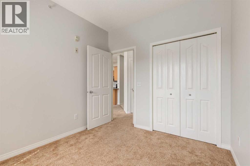 Single Family House for Sale in   Rocky Vista Park NW Rocky Ridge Calgary 