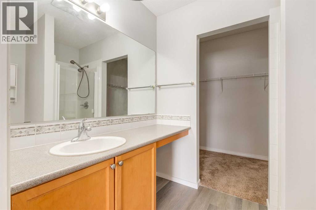 Single Family House for Sale in   Rocky Vista Park NW Rocky Ridge Calgary 