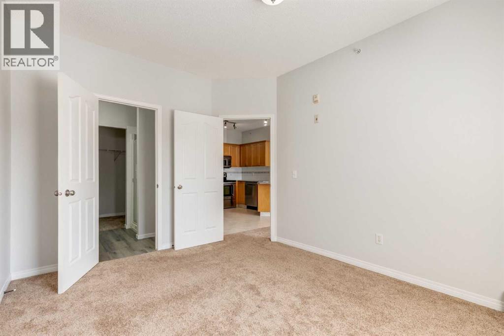 Single Family House for Sale in   Rocky Vista Park NW Rocky Ridge Calgary 