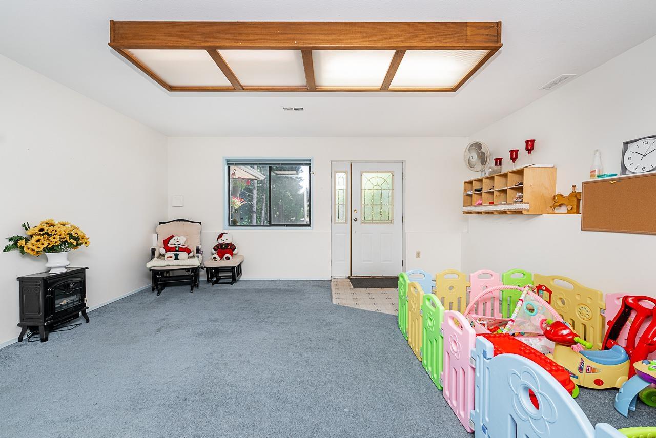 Photo 23 of 34686 St Matthews Way, Abbotsford BC