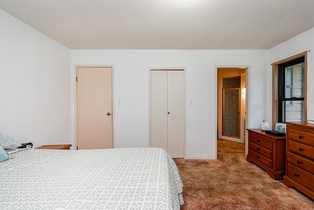 Photo 17 of 34686 St Matthews Way, Abbotsford BC
