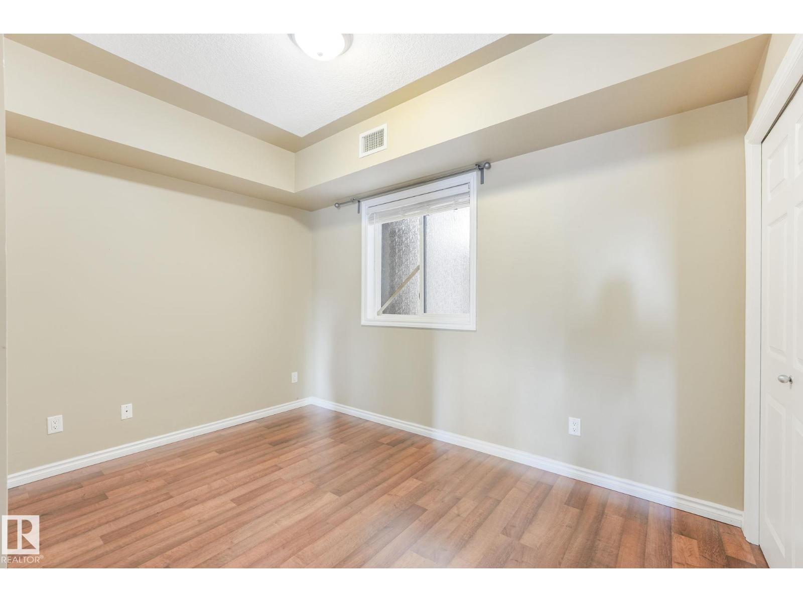 Photo 11 of 310 10606 102 Av Nw, Edmonton AB