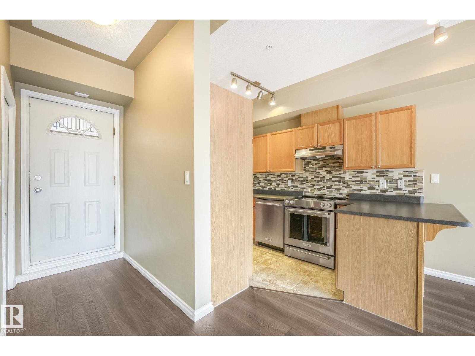Photo 6 of 310 10606 102 Av Nw, Edmonton AB