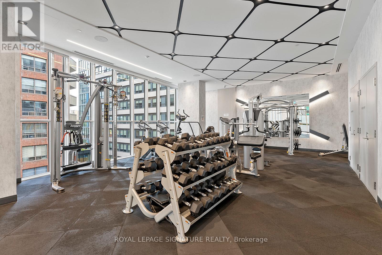 Photo 3 of 2501 77 Mutual Street, Toronto ON