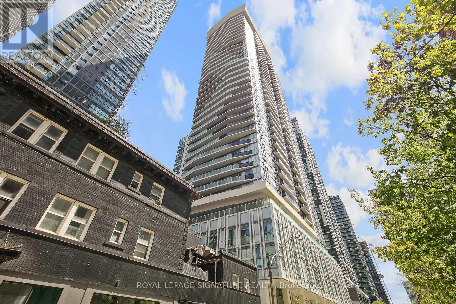 Photo 11 of 2501 77 Mutual Street, Toronto ON