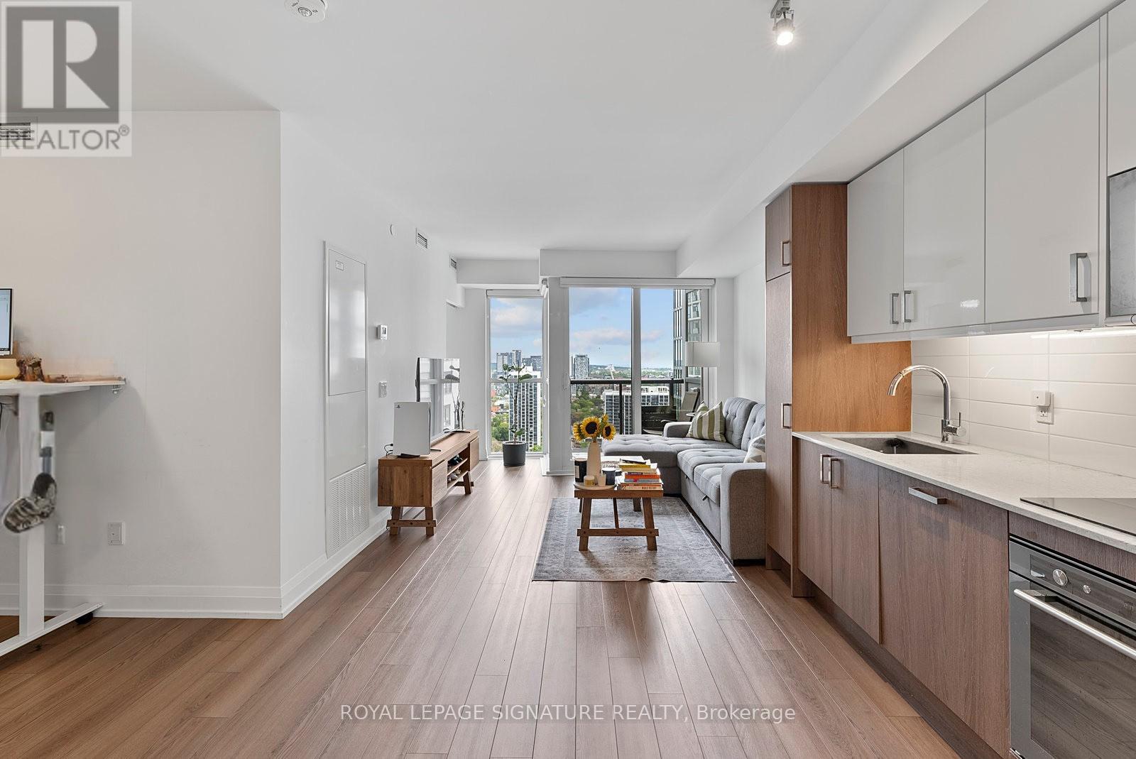 Photo 21 of 2501 77 Mutual Street, Toronto ON