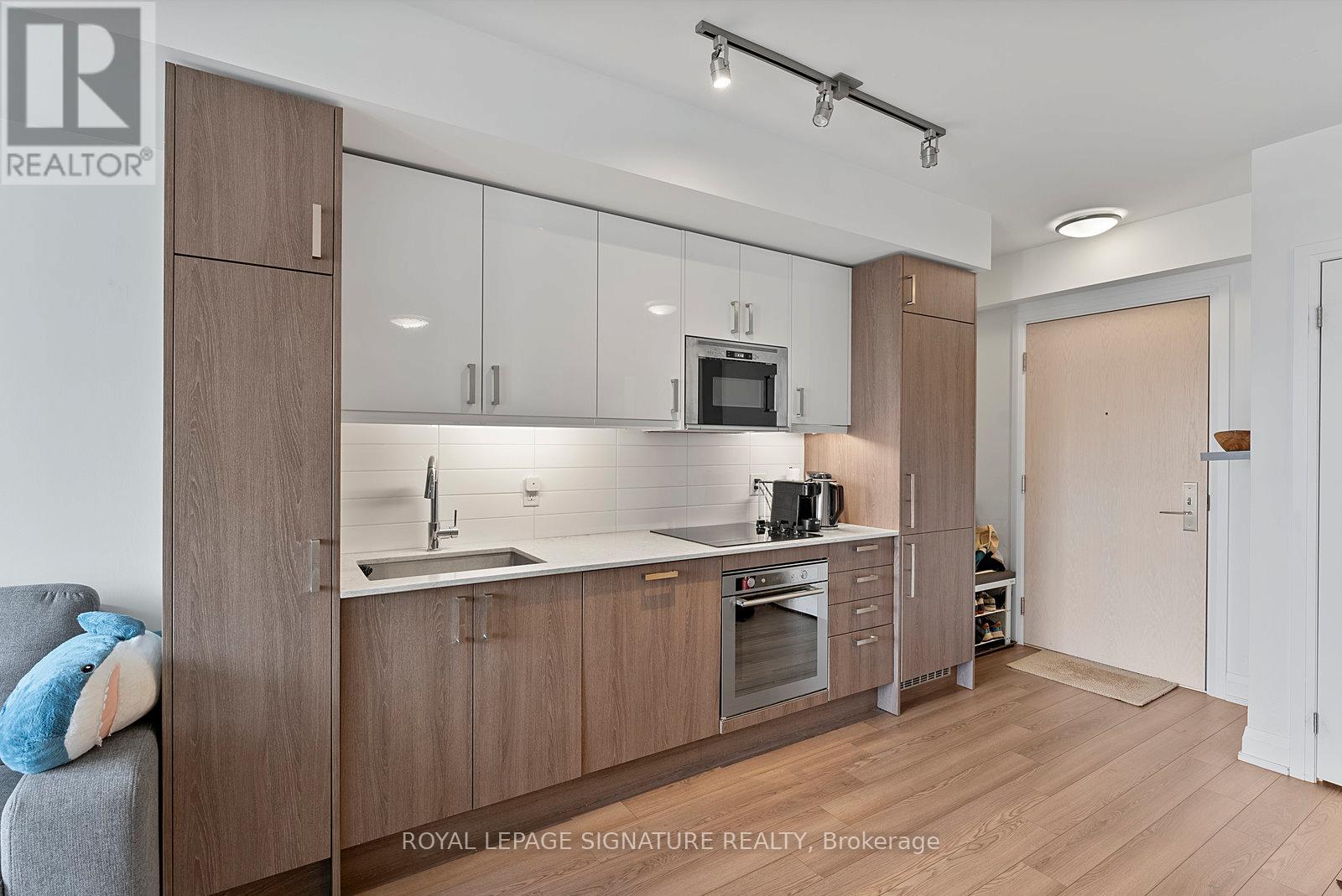 Photo 22 of 2501 77 Mutual Street, Toronto ON