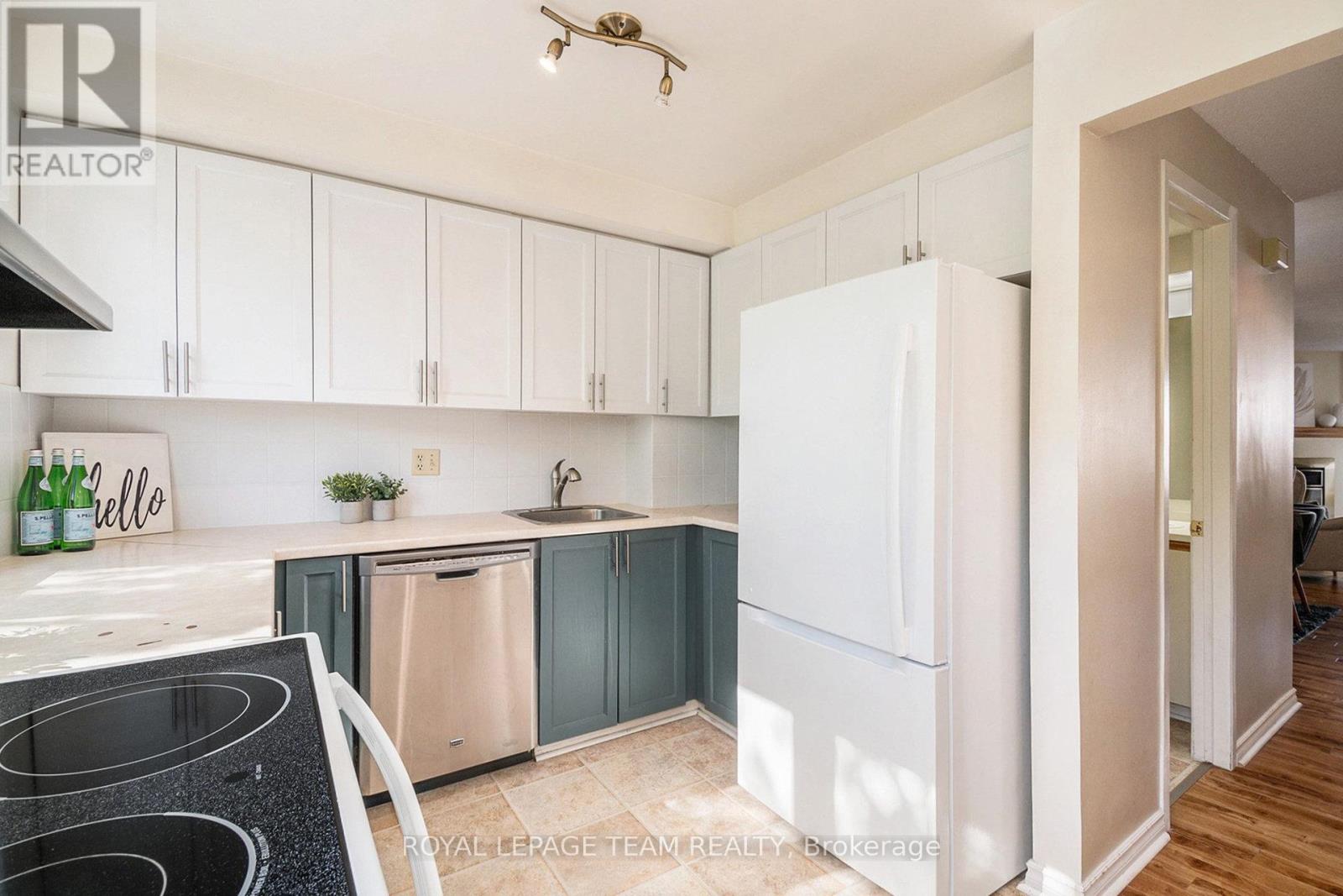 Photo 16 of B 6720 Jeanne Darc Boulevard, Ottawa ON