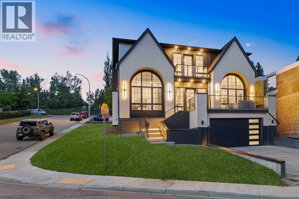 Single Family House for Sale in   Avenue NW Montgomery Calgary 
