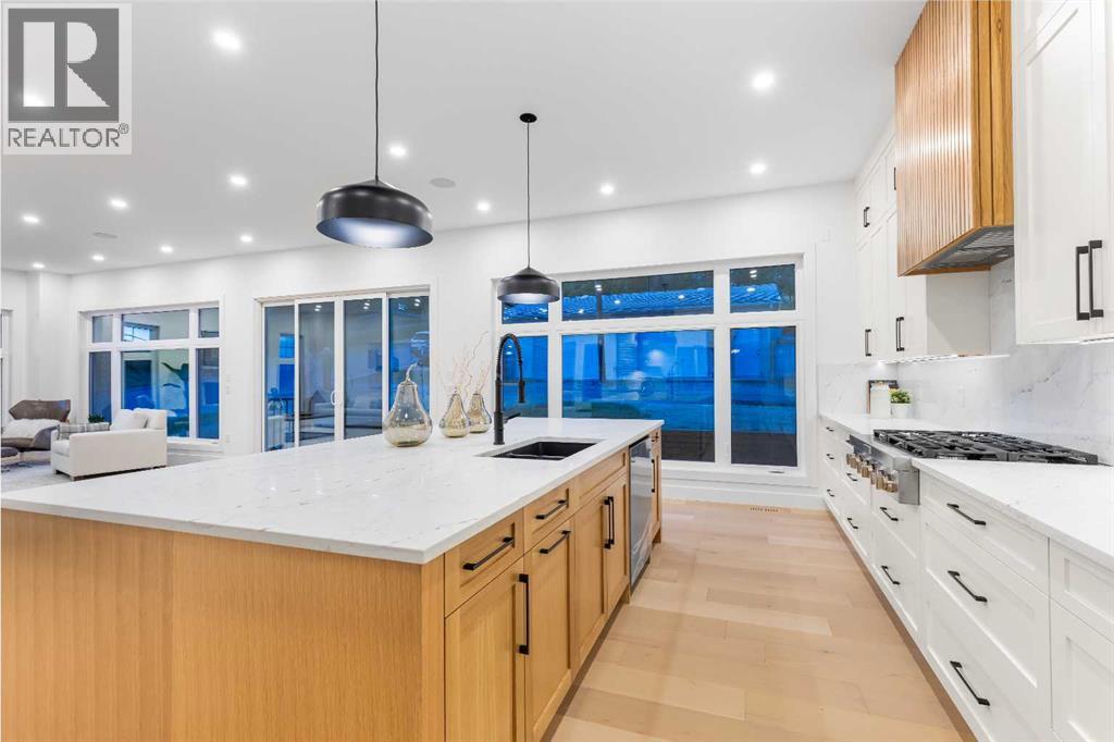 Single Family House for Sale in   Avenue NW Montgomery Calgary 