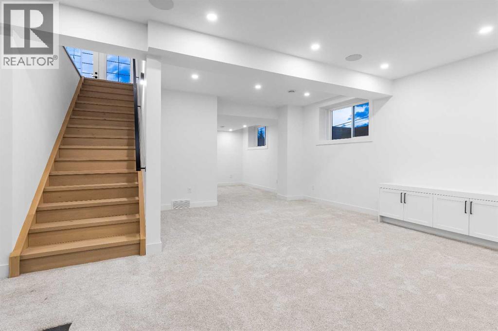 Single Family House for Sale in   Avenue NW Montgomery Calgary 