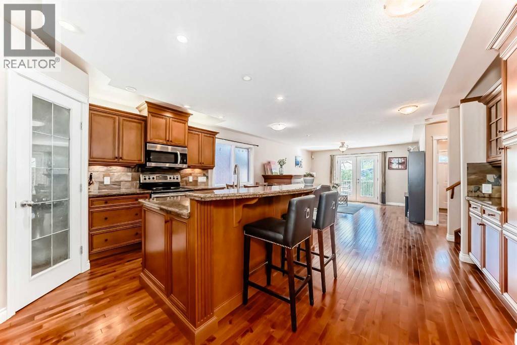 Single Family House for Sale in   Avenue NW West Hillhurst Calgary 