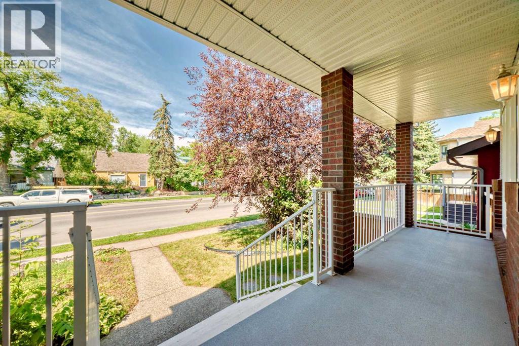 Single Family House for Sale in   Avenue NW West Hillhurst Calgary 