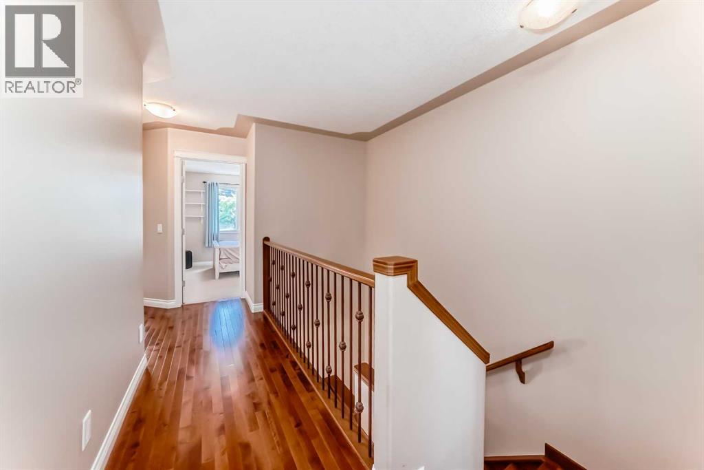 Single Family House for Sale in   Avenue NW West Hillhurst Calgary 