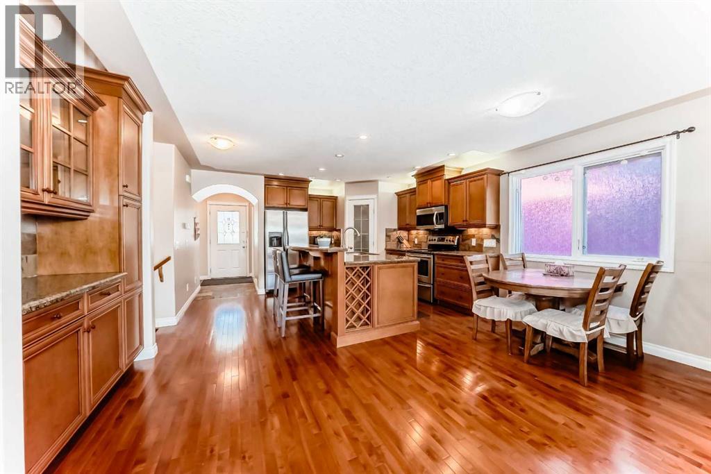 Single Family House for Sale in   Avenue NW West Hillhurst Calgary 