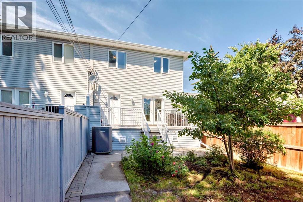 Single Family House for Sale in   Avenue NW West Hillhurst Calgary 