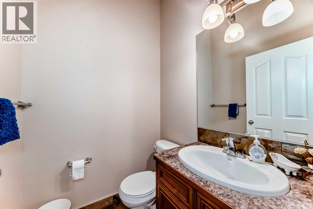 Single Family House for Sale in   Avenue NW West Hillhurst Calgary 