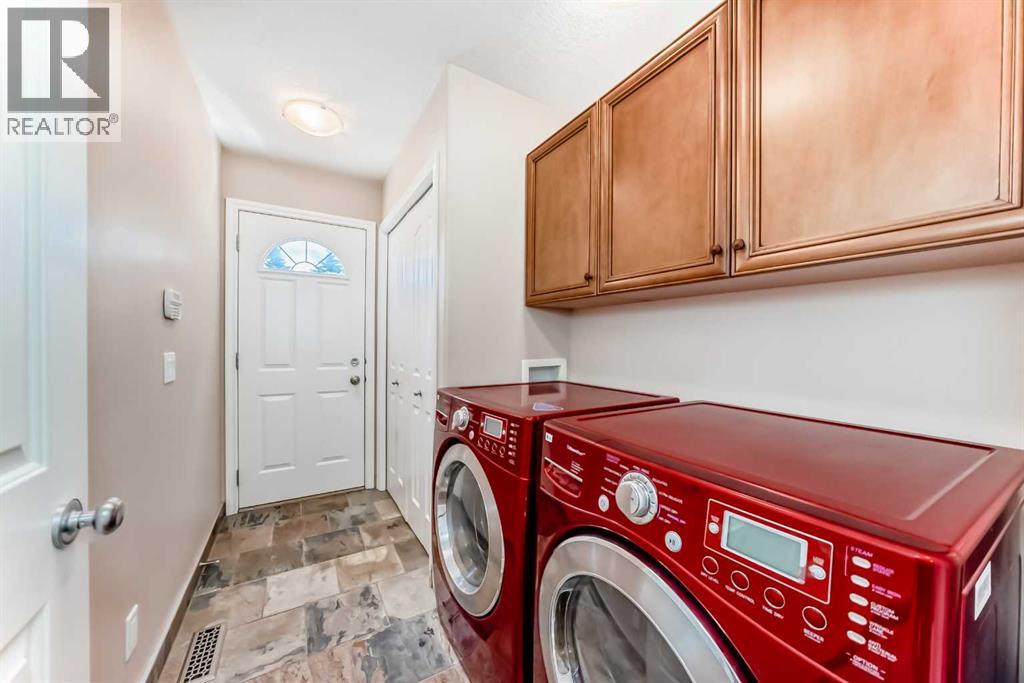 Single Family House for Sale in   Avenue NW West Hillhurst Calgary 