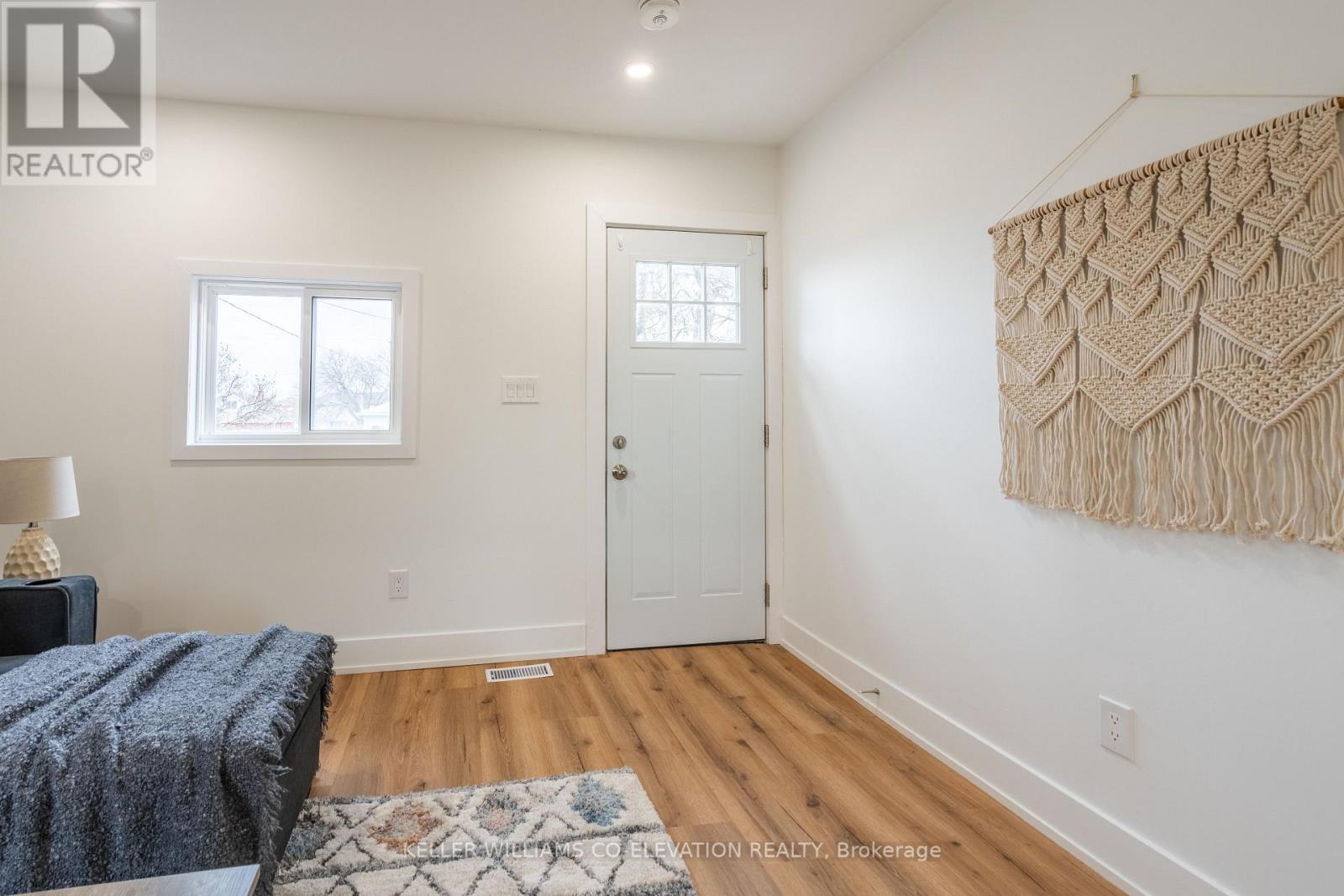 Photo 3 of 1 50 Martin Street, Thorold ON