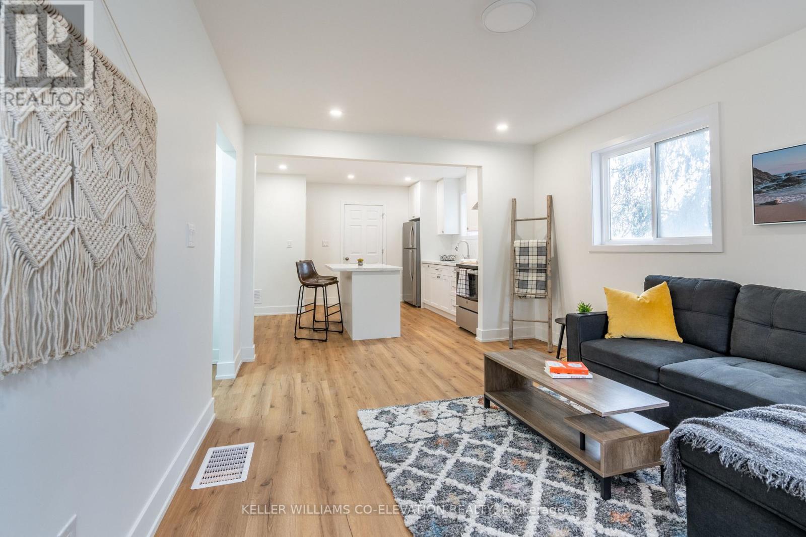 Photo 4 of 1 50 Martin Street, Thorold ON