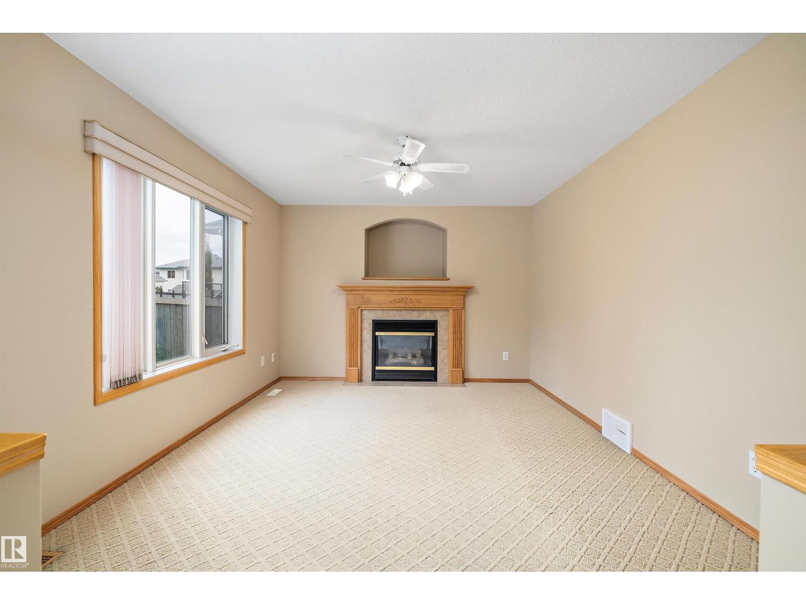 Photo 14 of 16227 84 St Nw, Edmonton AB