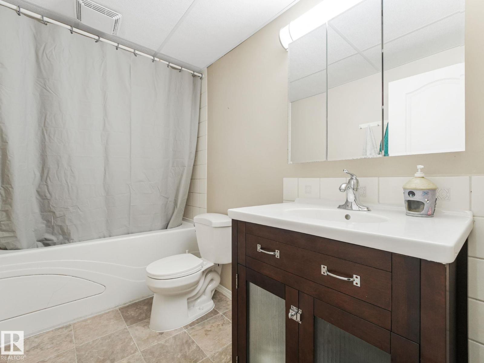 Photo 44 of 119 Willow Dr, Wetaskiwin AB