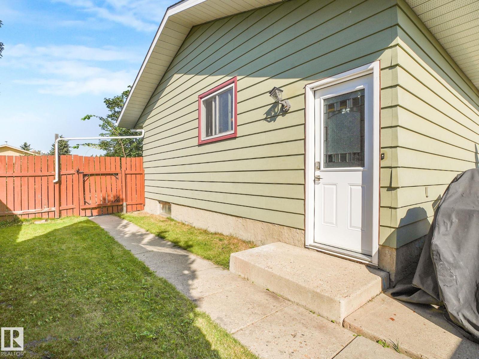 Photo 37 of 119 Willow Dr, Wetaskiwin AB