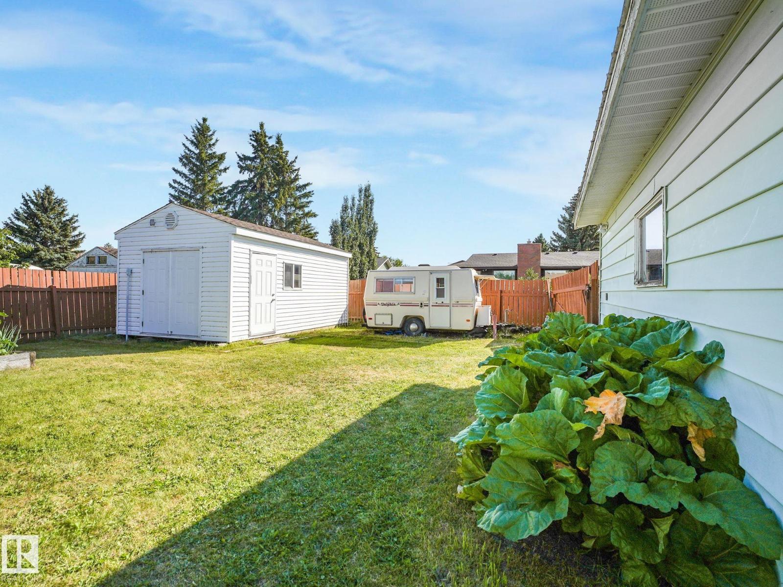 Photo 65 of 119 Willow Dr, Wetaskiwin AB