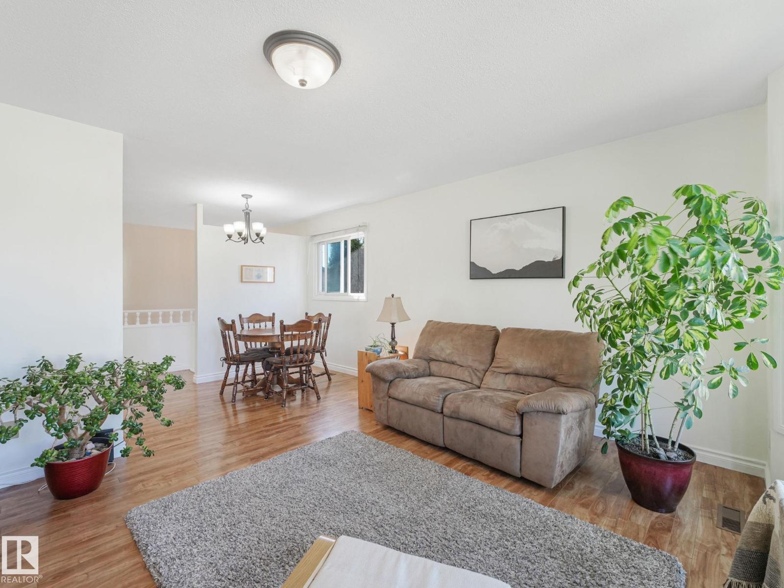 Photo 6 of 119 Willow Dr, Wetaskiwin AB