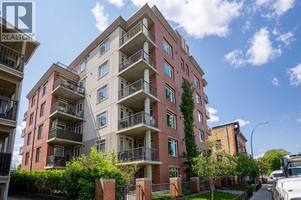 Single Family House for Sale in    Avenue SW Mission Calgary 