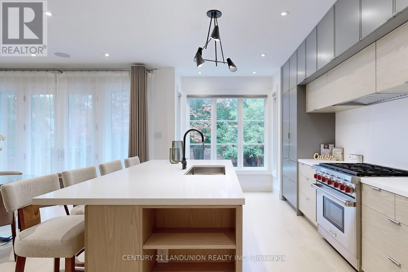 Photo 36 of 46 Elmsthorpe Avenue, Toronto ON