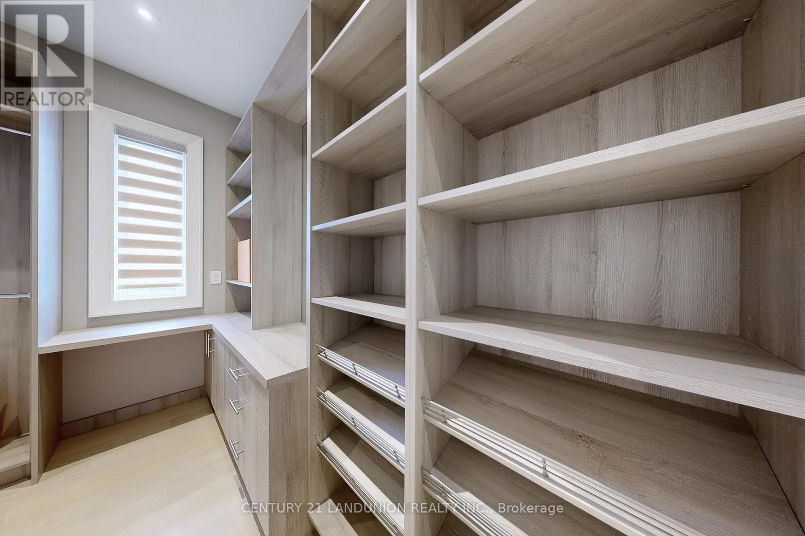 Photo 33 of 46 Elmsthorpe Avenue, Toronto ON
