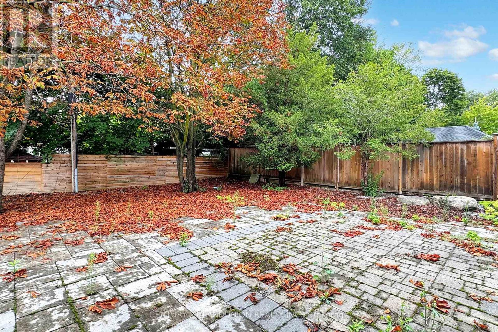 Photo 20 of 46 Elmsthorpe Avenue, Toronto ON