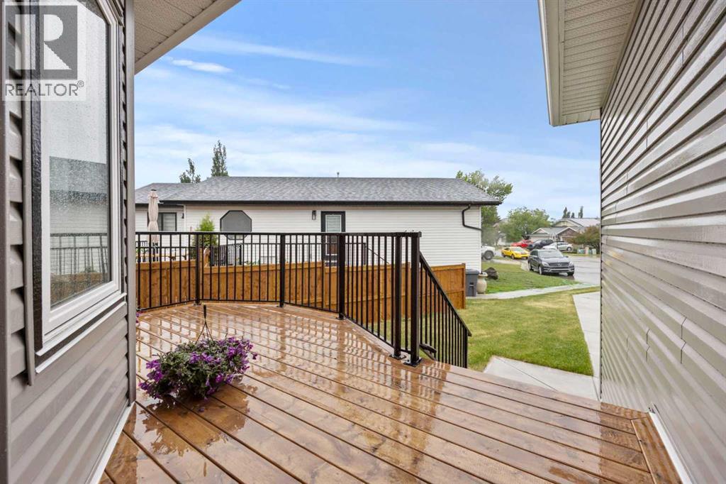 Photo 7 of 335 Sheep River Place, Okotoks AB